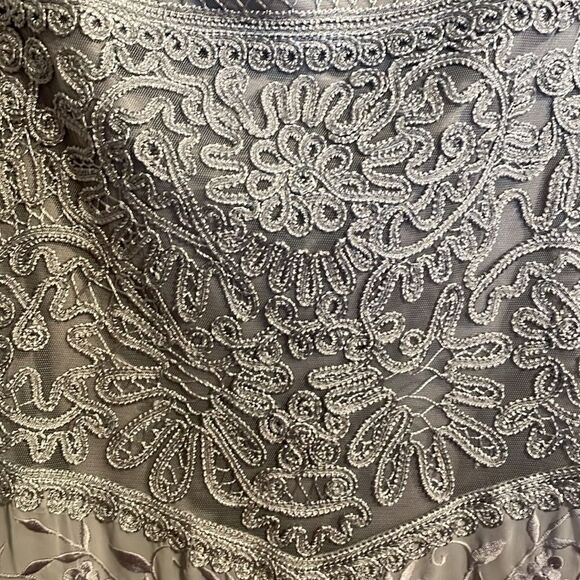 Sue Wong Embroidered Cocktail Dress Silver 2 - Picture 3 of 5